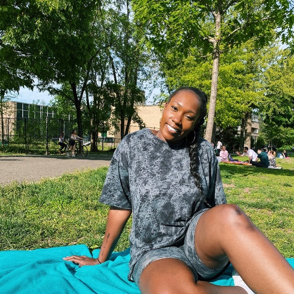 Meet your Posher, Michelle - Picture 2 of 3